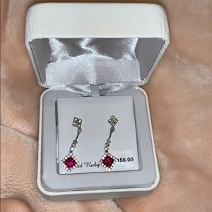 Earrings w rubies